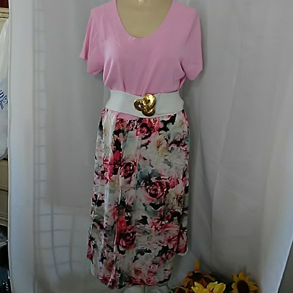 FREE WITH $18 PURCHASE Annabelle's Creation  dress - Picture 2 of 4